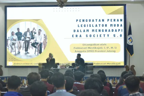 TRAINING LEGISLATIVE 2023, BERIKAN BEKAL ILMU BAGI LEGISLATOR MUDA UDINUS