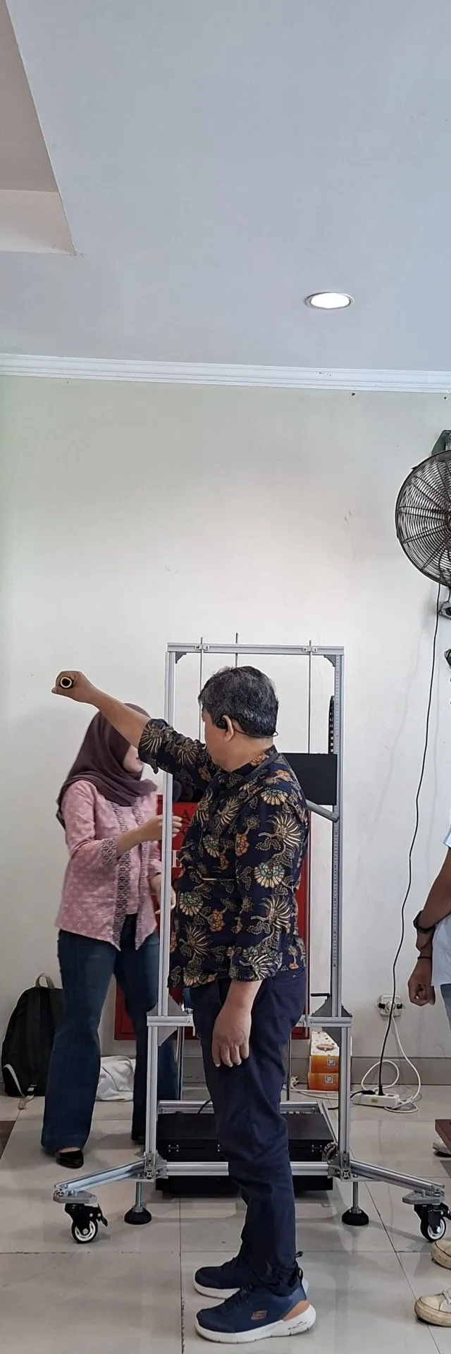 Alat SWOR dari Tim PKM Mahasiswa Udinus, Bantu Pemulihan Pasien Pasca-Stroke