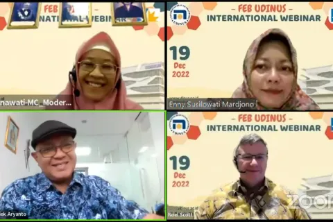 BAHAS PUBLIKASI JURNAL INTERNASIONAL, FEB UDINUS HADIRKAN GURU BESAR DARI AUSTRALIA