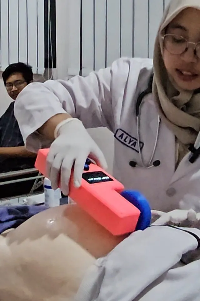 Atasi Permasalahan Ibu Hamil, Mahasiswa Udinus Usungkan Solusi ‘Teman Hamilku’ lewat PKM