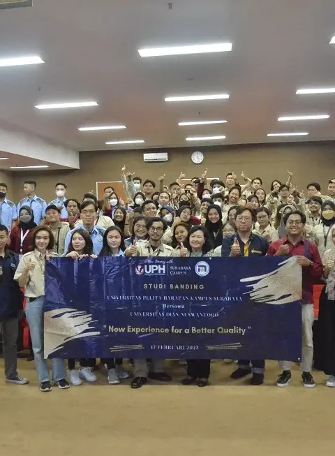UDINUS TERIMA STUDI BANDING DARI UPH SURABAYA, BAHAS SEPUTAR KEHIDUPAN BERORGANISASI