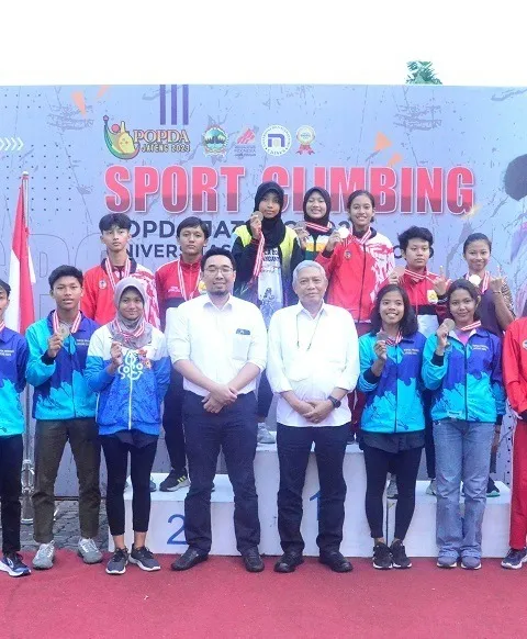 POPDA JATENG CABOR PANJAT TEBING SUKSES DIGELAR OLEH UDINUS LAHIRKAN ATLET-ATLET MUDA BERBAKAT