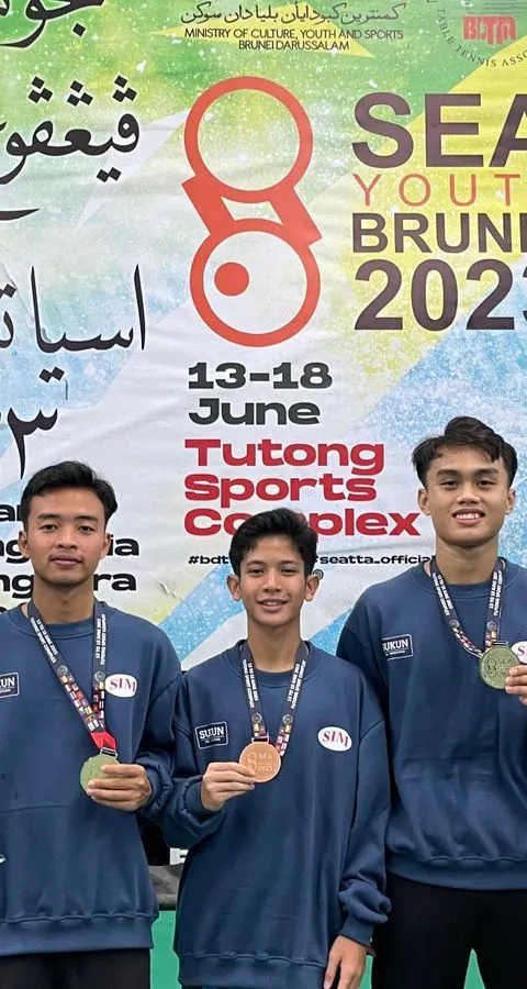KIBARKAN MERAH PUTIH DI SEA YOUTH 2023, TIGA MAHASISWA UDINUS RAIH 4 MEDALI, SALAH SATUNYA EMAS!