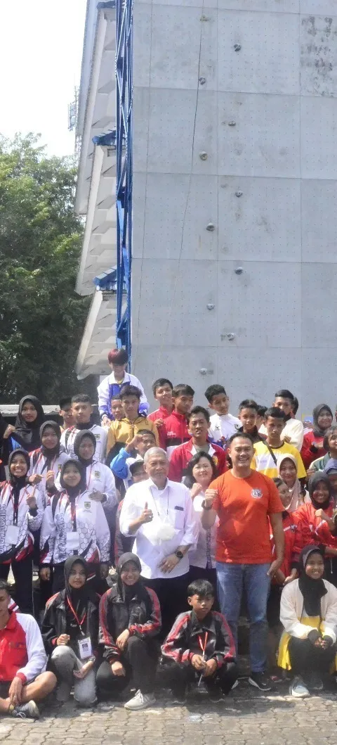 UDINUS TUAN RUMAH POPDA JATENG CABOR PANJAT TEBING, 155 ATLET BERLOMBA JADI JAWARA