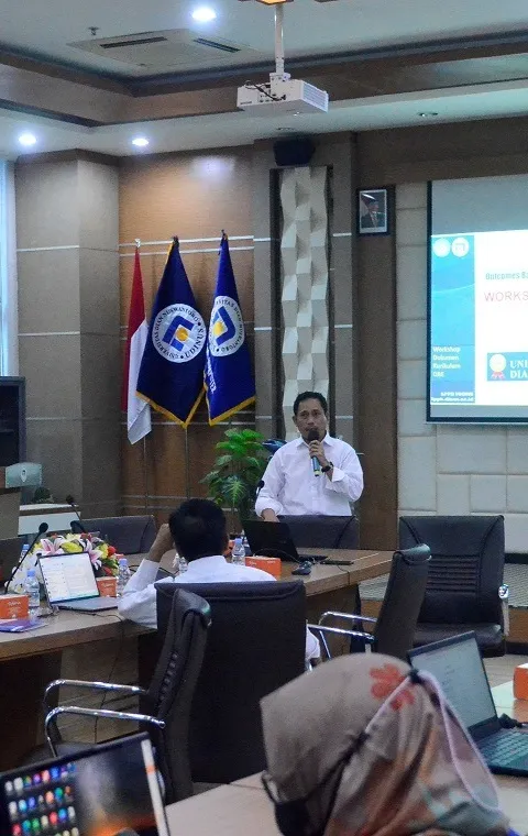 LPPK UDINUS BERIKAN WORKSHOP OBE, SALAH SATU KUNCI AKREDITASI INTERNASIONAL FIK