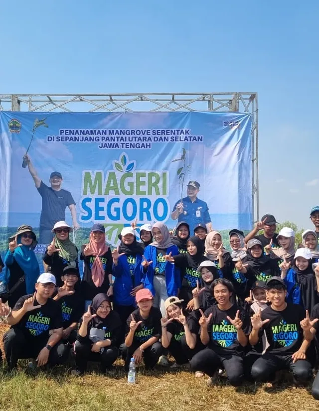 Ajak Mahasiswa Peduli Lingkungan, Prodi Kesling Udinus Berpartisipasi Mageri Segoro