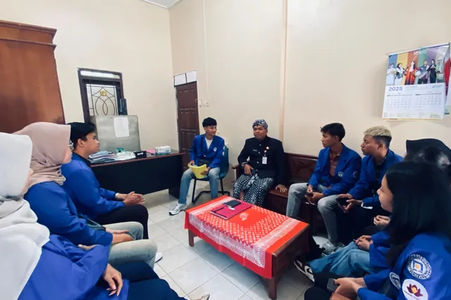 BEM FEB Udinus Tingkatkan Potensi Kebudayaan di Desa Kalongan Lewat PPK Ormawa