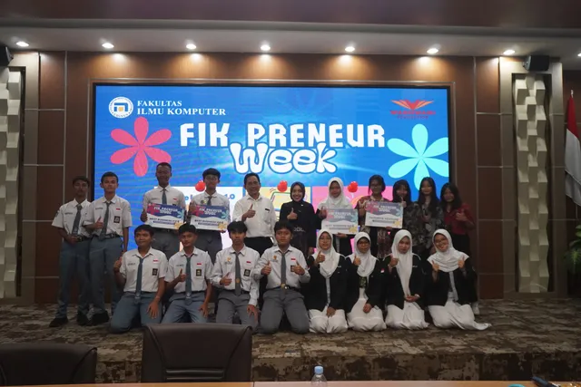 Sesi Bootcamp Jadi Sorotan FIK Preneur Week 2026, Mahasiswa Diasah Bangun Bisnis Digital Berkelanjutan