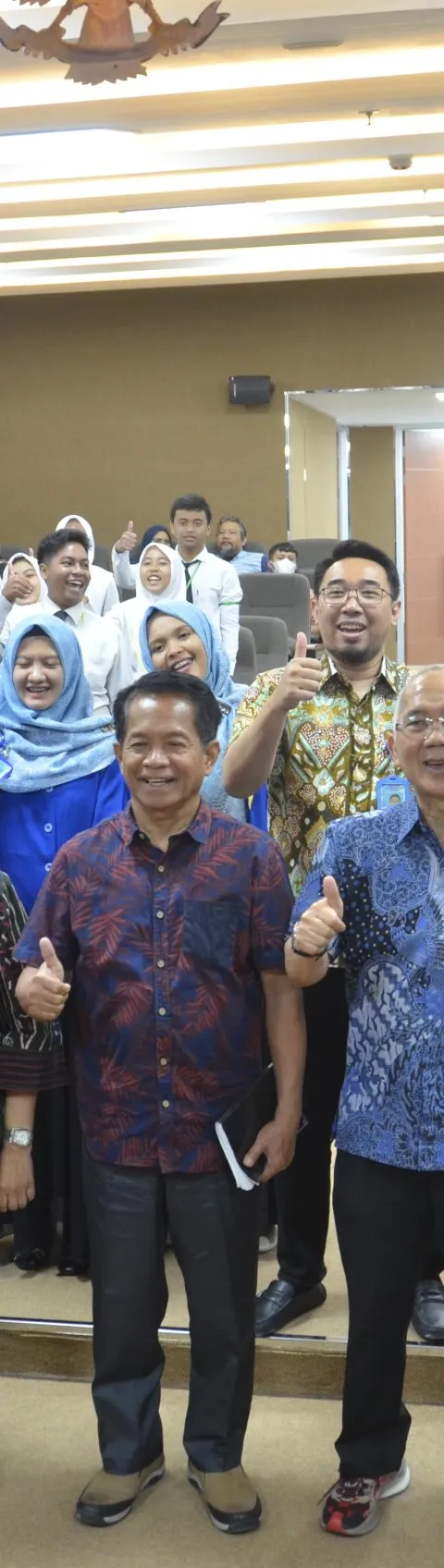 UDINUS RESMI LANTIK ANGKATAN PERTAMA MAHASISWA BARU FAKULTAS KEDOKTERAN