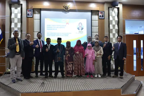 RAIH GELAR DOKTOR DI PDIK UDINUS, WARTO KEMBANGKAN MODEL MAMPU TINGKATKAN KINERJA NER
