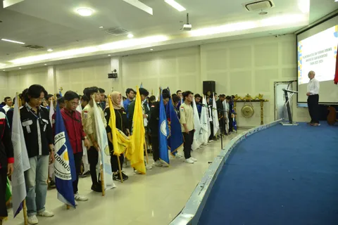 77 ORMAWA DILANTIK, REKTOR UDINUS, PROF. EDI : BANGUN KEBIASAAN BAIK DAN IKLIM SEJUK DI KAMPUS!