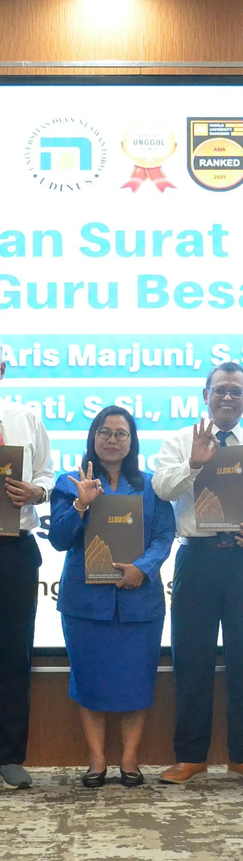 Resmi Terima 3 SK Guru Besar Sekaligus dari LLDikti, Udinus Semakin Perkuat Mutu Pendidikannya