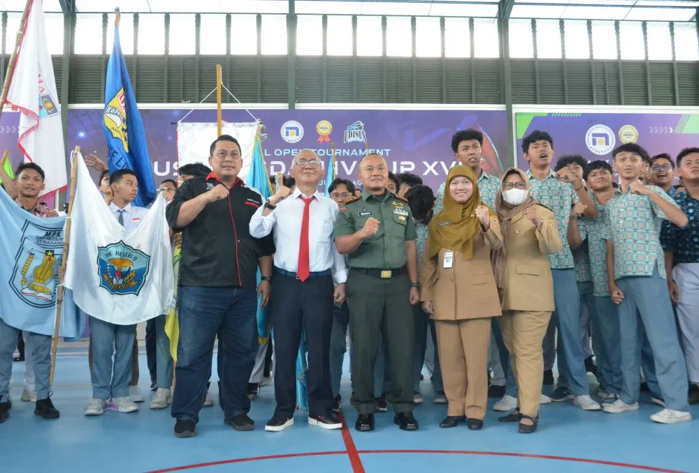 Foto Bersama Pembukaan Lomba Dinus Pangdam IV Cup XVII