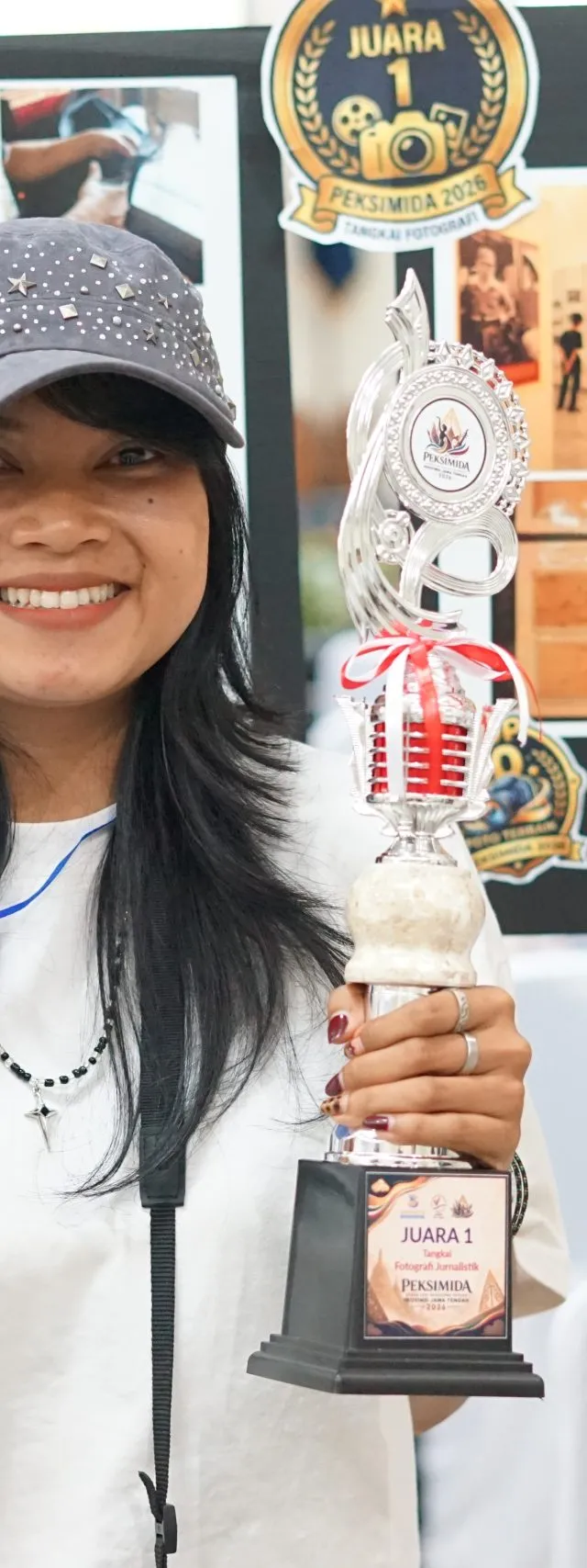 Karya “Muda Berkarya, Merawat Sejarah” Antar Helga Mahasiswi DKV Udinus Raih Juara I Fotografi Peksimida Jateng 2026
