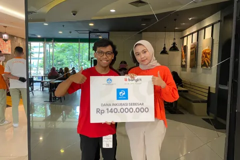 DUA APLIKASI CIPTAAN MAHASISWA UDINUS MASUK 15 BESAR APLIKASI TERBAIK PROGRAM BANGKIT