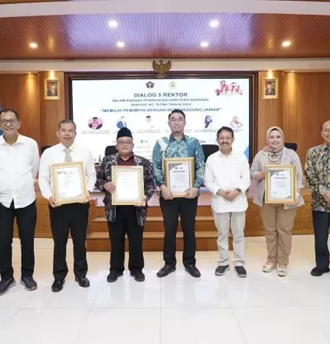 Peringati Hari Pers Nasional 2024 Menjelang Pemilu, Wakil Rektor II Udinus: Pemilih sebagai Sel Saraf untuk Otak Demokrasi