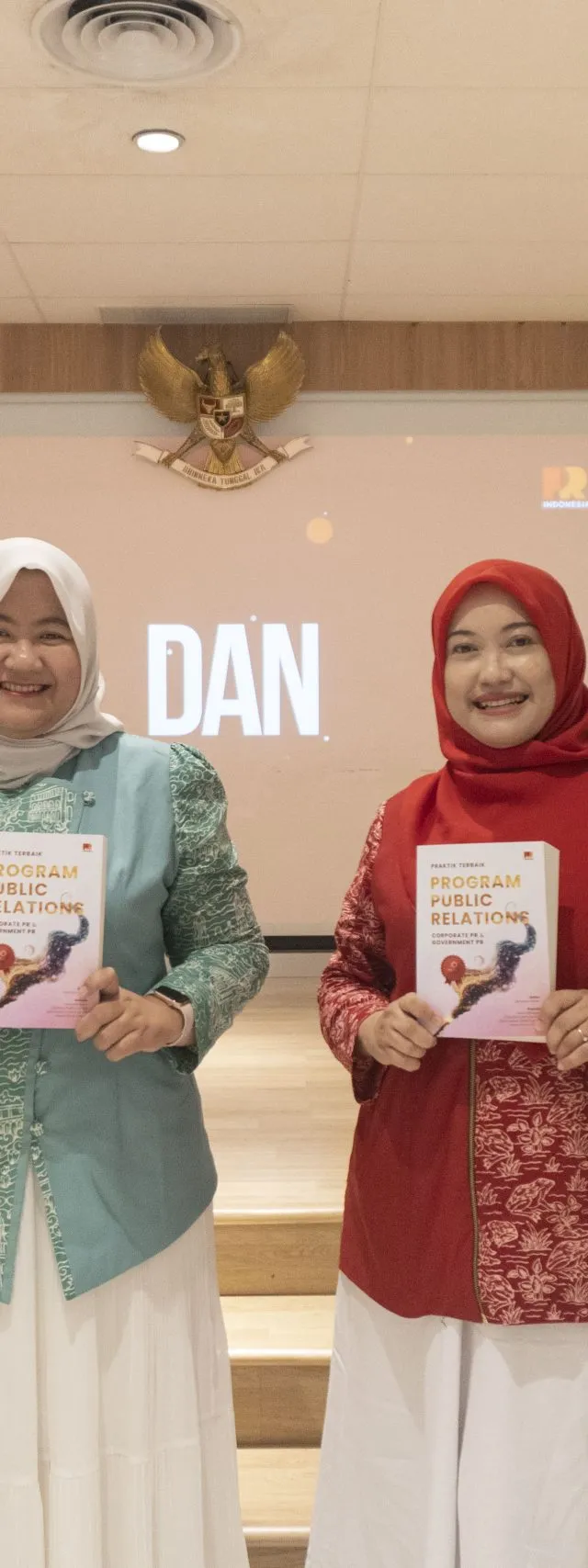 Dorong Penguatan Literasi Humas Nasional, Dosen Ilkom Udinus Luncurkan Serial Buku PR Indonesia