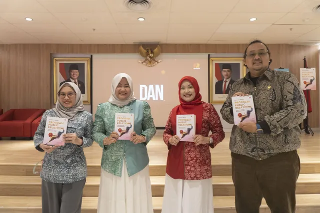 Dorong Penguatan Literasi Humas Nasional, Dosen Ilkom Udinus Luncurkan Serial Buku PR Indonesia