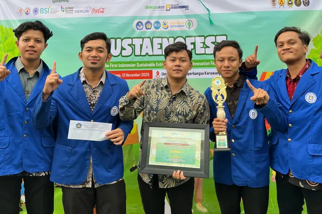 Lima Mahasiswa Udinus Sabet Juara 1 Sustaenofest 1.0 Expo Berkat Inovasi iWood yang Manfaatkan Limbah Kayu Jati