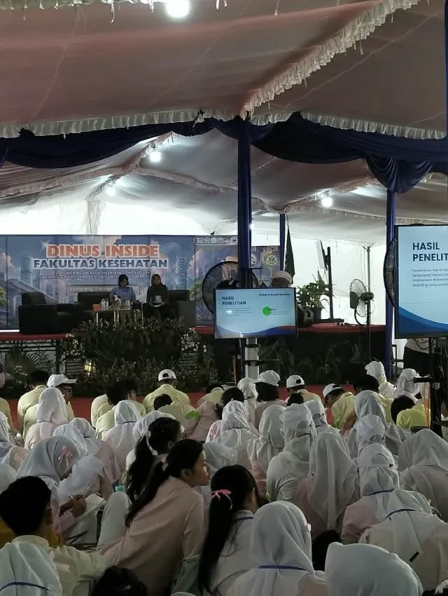 FKes Udinus dan CISDI Kenalkan Kamus Kompetensi Kesehatan Digital pada Maba di Dinus Inside 2026