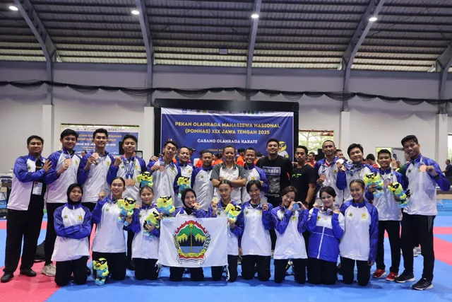 4 Medali Disabet Atlet Karate Udinus pada POMNAS XIX 2025