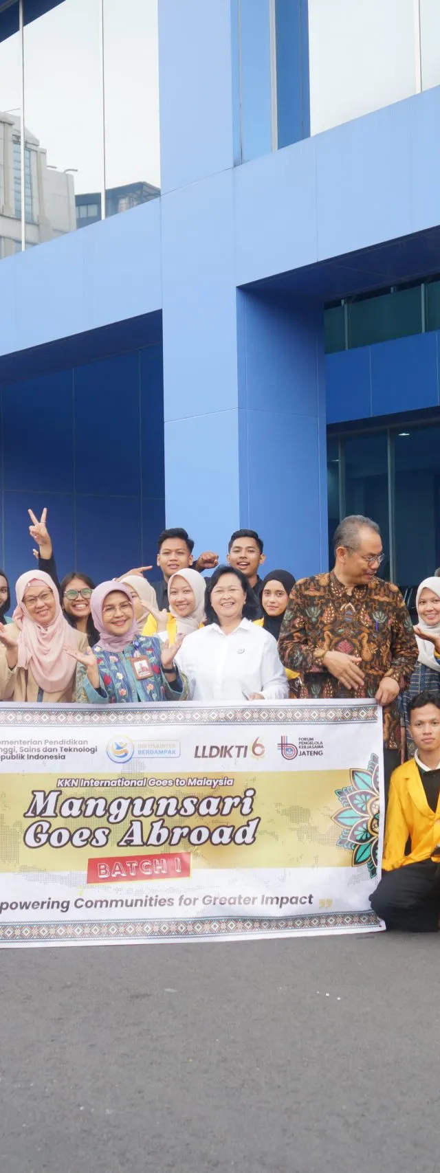 Dukung Pendidikan Anak WNI di Malaysia, 11 PTS Jawa Tengah Berangkatkan Mahasiswa KKN Internasional