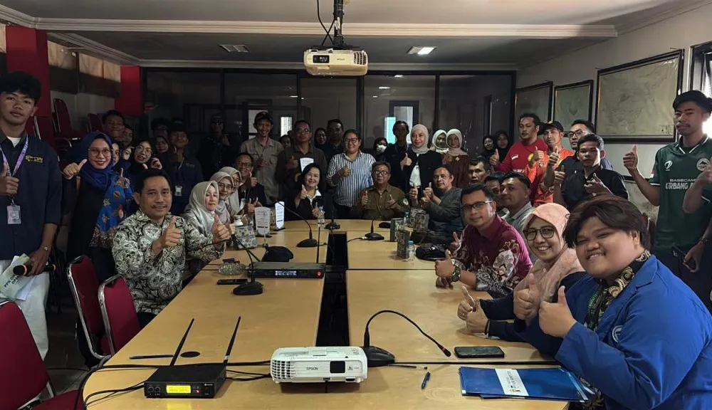 Foto Bersama Tim PPK Ormawa DPM FIK saat Visitasi Internal