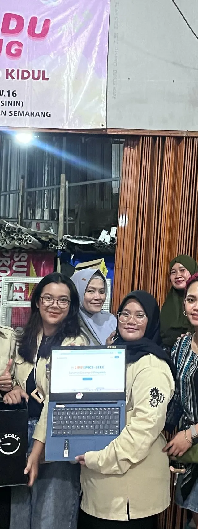 Fakultas Teknik Udinus Dapatkan Hibah Pengabdian dari IEEE, Ciptakan Timbangan Citra Telapak Kaki