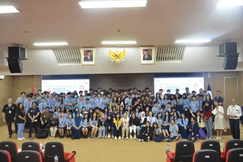 Udinus Terima Kunjungan dari SIS Semarang, Kenalkan Fasilitas-Fasilitas Laboratorium