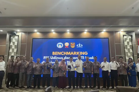 Benchmarking Universitas Trisakti ke FIK Udinus Bahas Strategi Akreditasi Unggul