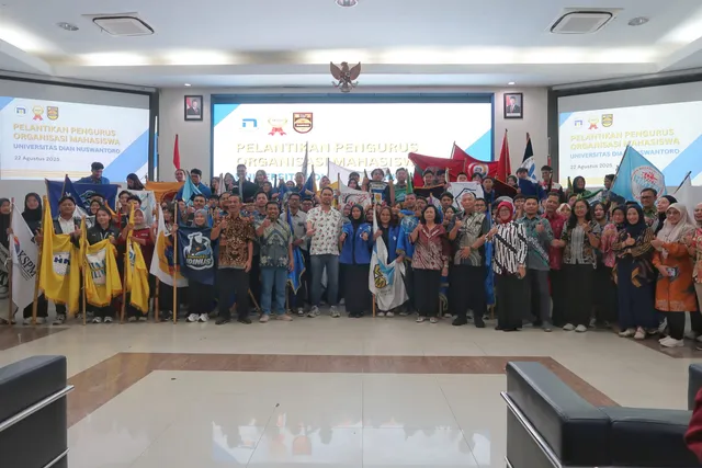 Rektor Udinus Lantik 80 Ketua Baru Ormawa Udinus, Rangkul untuk Ciptakan Perubahan