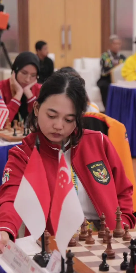 Keren! Mahasiswi Udinus Evi Yuli Ana Raih Gelar Women FIDE Master di Olimpiade Catur 2024