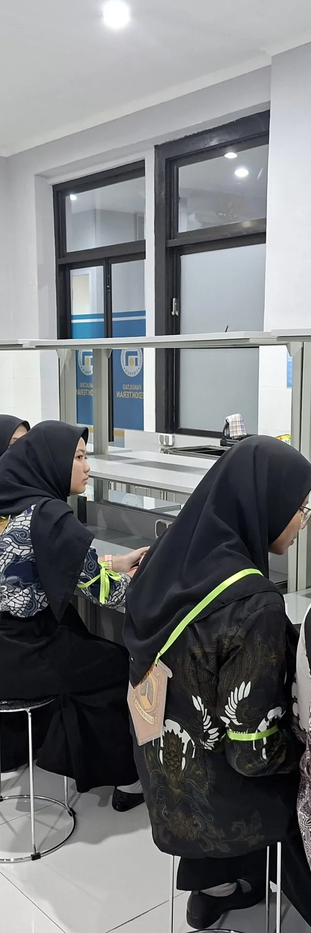 Gelar Tour Laboratorium, FK Udinus Ajak Mahasiswa Baru Pahami 9 Laboratorium dan Fungsinya