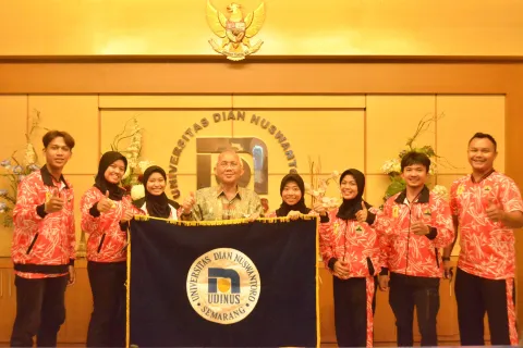KANTONGI 19 MEDALI, UDINUS JADI PTS TERBAIK DALAM AJANG POMPROV SELEKDA JATENG 2022