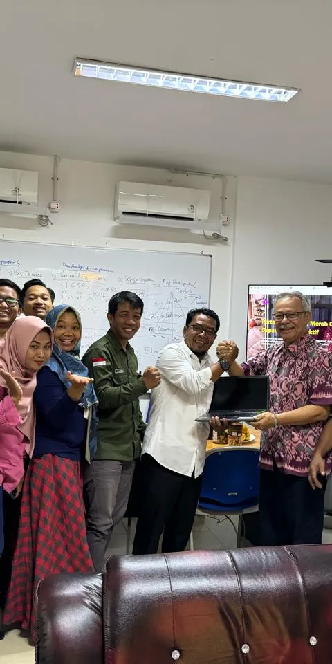 CoE Udinus Lakukan Sosialisasi dengan ABMI untuk Sempurnakan Sistem Smart Bawang Merah