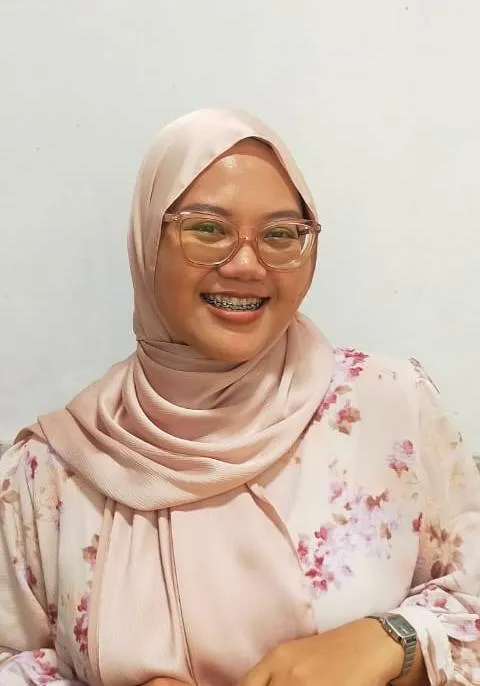 Konsisten dan Pantang Menyerah Kunci Alumni Manajemen Udinus Putri Novitasari Kelola Bisnis