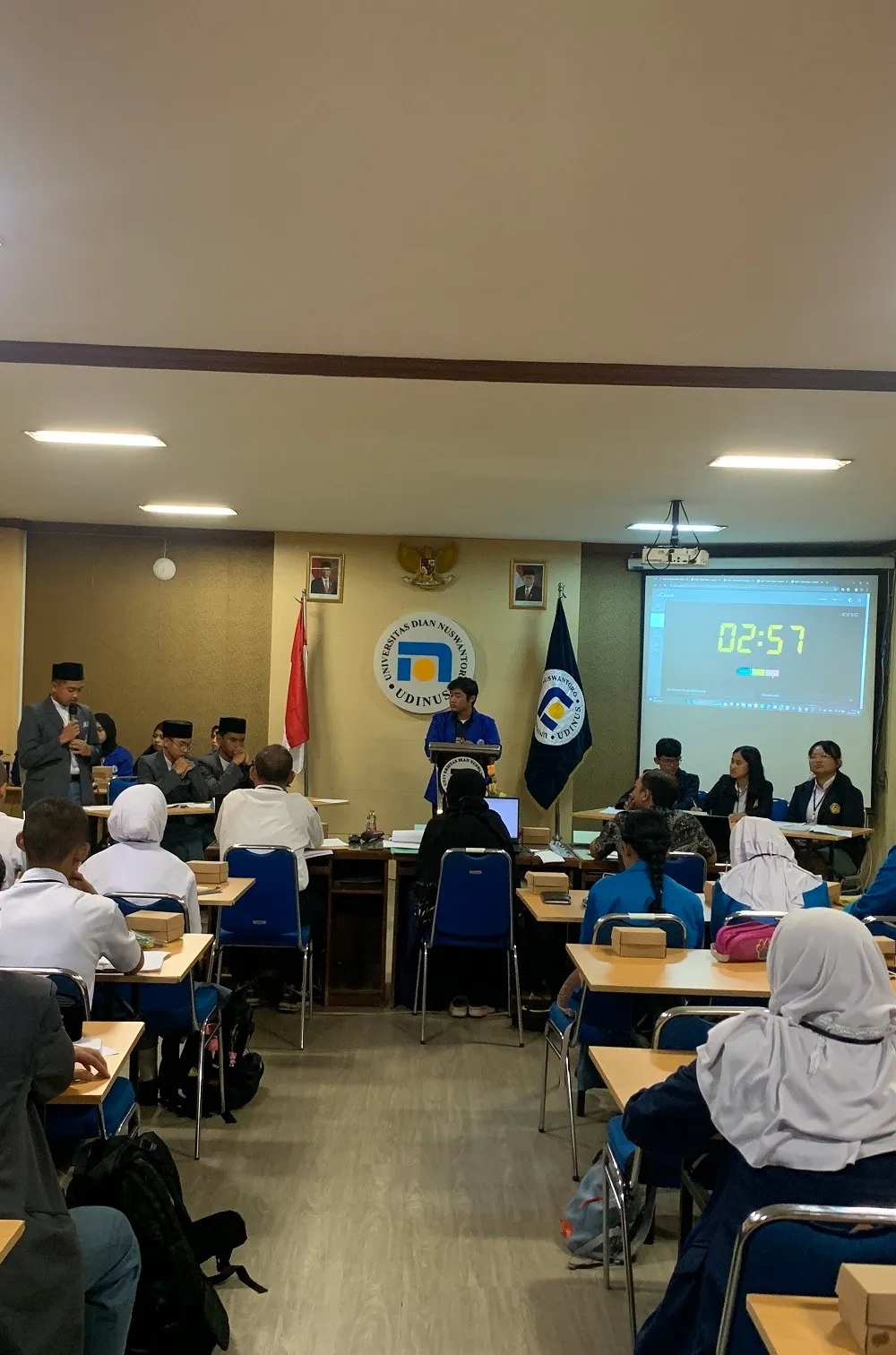 D’Combe Wadah Sampaikan Pemahaman Teknologi Kedokteran untuk Siswa SMA/K