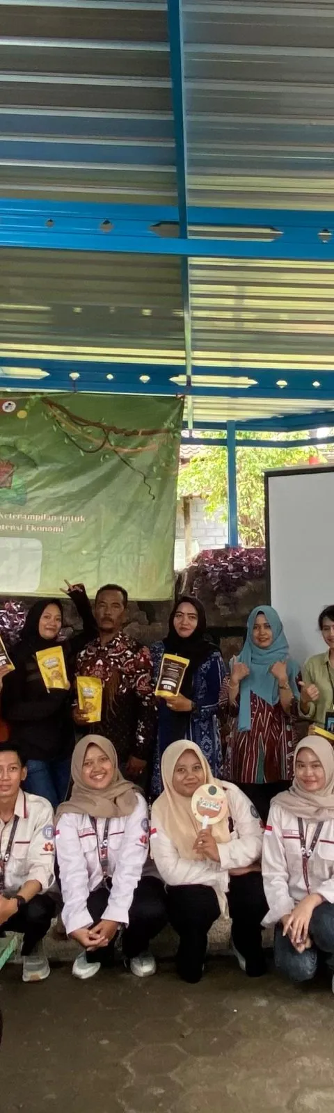 BEM FEB Udinus Dorong Masyarakat Tumbuhkan Jiwa Wirausaha Lewat Program Sapa Desa