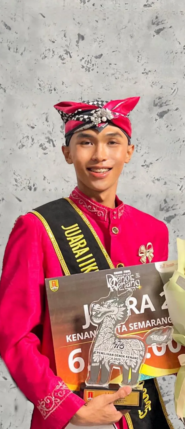 Lewat Kolaborasikan Bidang Kesehatan dan Pariwisata dalam Pelestarian Budaya, Ijlal Mahasiswa FK Udinus Juara 2 Kenang Kota Semarang 2025