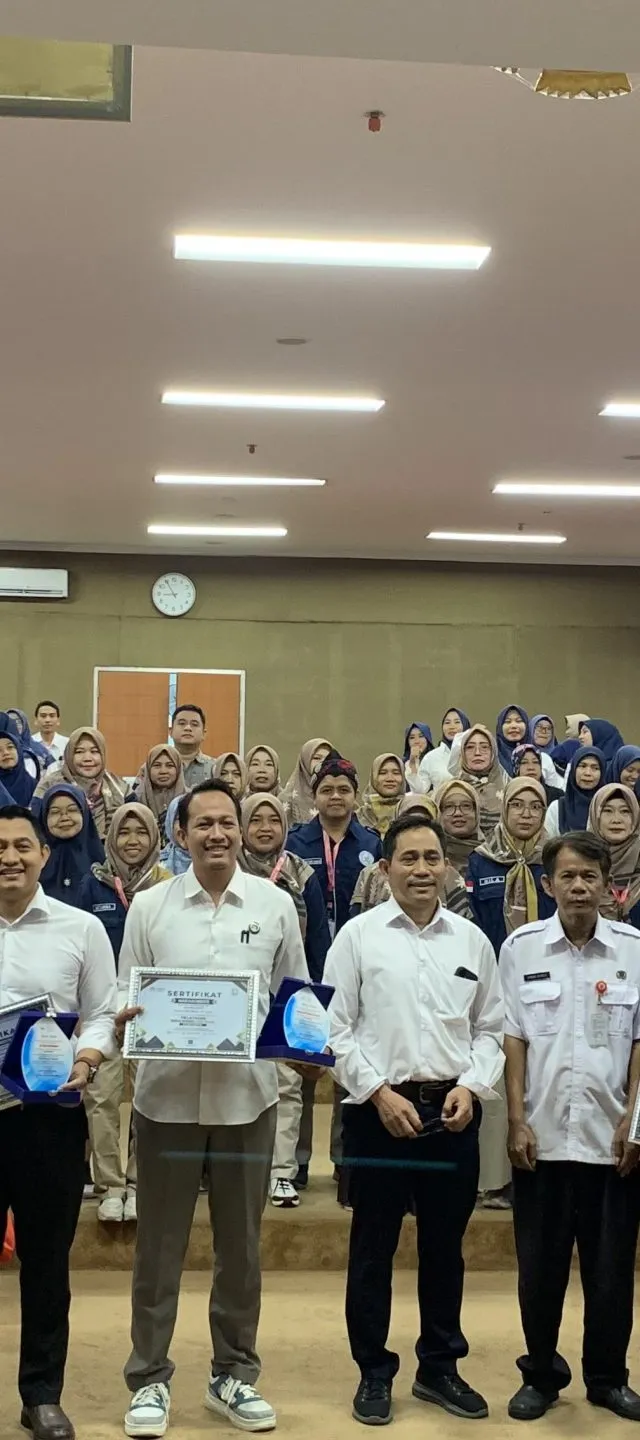 Ilkom Udinus Berikan Pelatihan Kepada Guru Se-Kota Semarang Bangun Personal Branding di Era Digital 