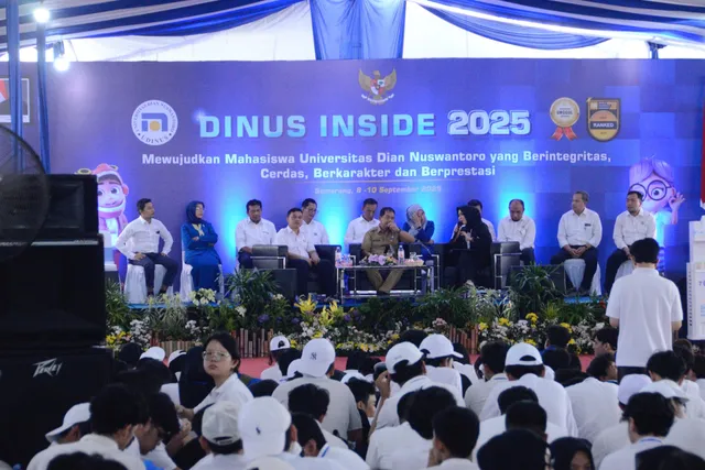 Dinus Inside Hari Pertama FIK Udinus, Mahasiswa Baru Dapatkan Pembekalan dari Wali Kota Semarang