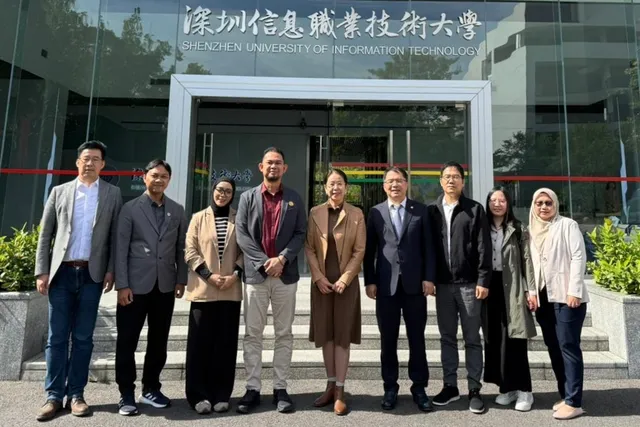 Gercep! Rektor Udinus Terbang ke China, Jajaki Kerja Sama di Empat Instansi Sekaligus