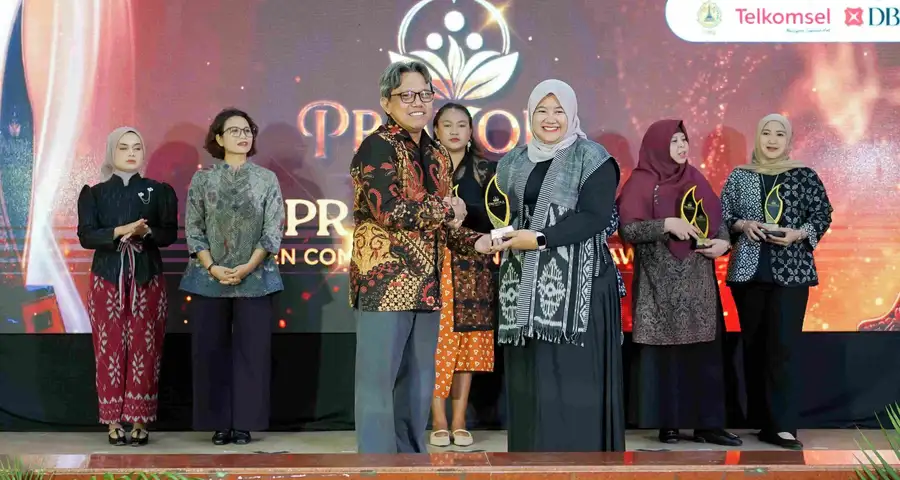 Koordinator Humas FIK Udinus, Heni Indrayani Raih Bronze Winner PRIWOLA 2026