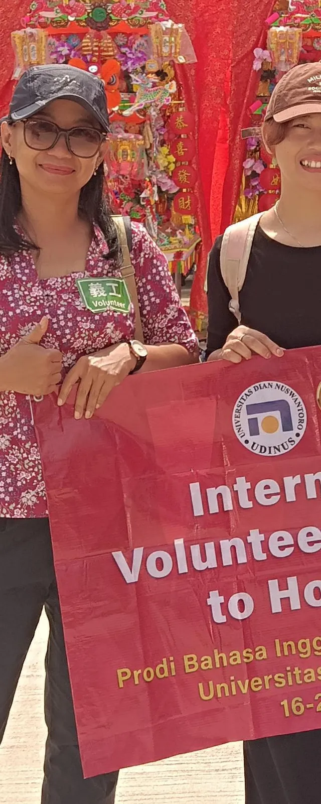 Cerita Pengalaman Mahasiswi FIB Udinus Pelajari Budaya Lokal Saat Ikuti International Volunteers Program 