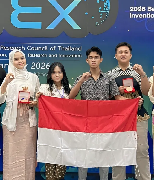 Mahasiswa FK Udinus Raih Medali di Ajang Internasional, Kembangkan Bone Scaffold Berbasis Biomaterial Ramah Lingkungan