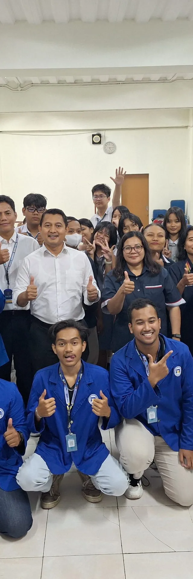 Mahasiswa Ilkom Udinus Dorong Pelajar Perangi Hoaks dengan Campaign Literasi Digital