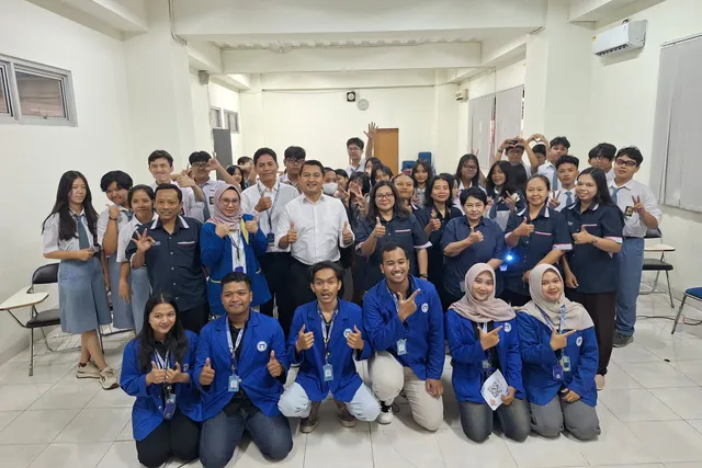 Mahasiswa Ilkom Udinus Dorong Pelajar Perangi Hoaks dengan Campaign Literasi Digital