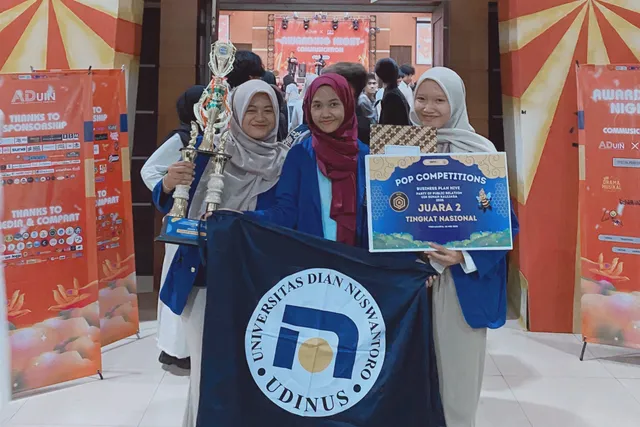 Usung Ide Bisnis Sustainable Upcycle Fashion, Mahasiswa Udinus Raih Juara di Kejuaraan Nasional
