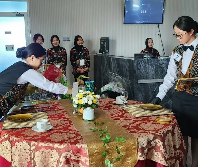 Hospitality Competition 2026 Tampilkan Kreativitas Kearifan Lokal Lewat Kuliner dan Table Set Up