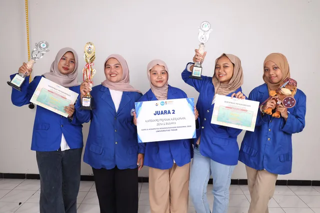 Lewat Pemanfaatan Limbah Tenun, NOEURO Inovasi Mahasiswa Udinus Raih berbagai Juara